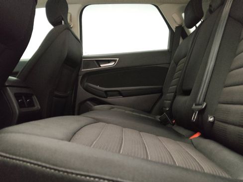 Used 2019 Ford Edge SEL FWD image 18