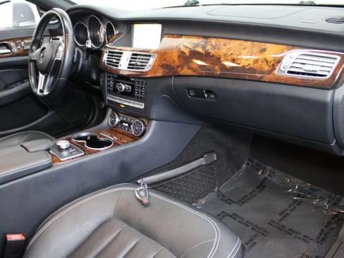 Used 2012 Mercedes-Benz CLS 550 4MATIC image 31