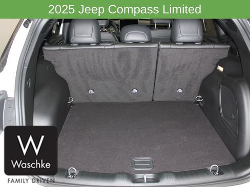 New 2025 Jeep Compass Limited w/ Sun & Sound Group AWD/4WD image 17