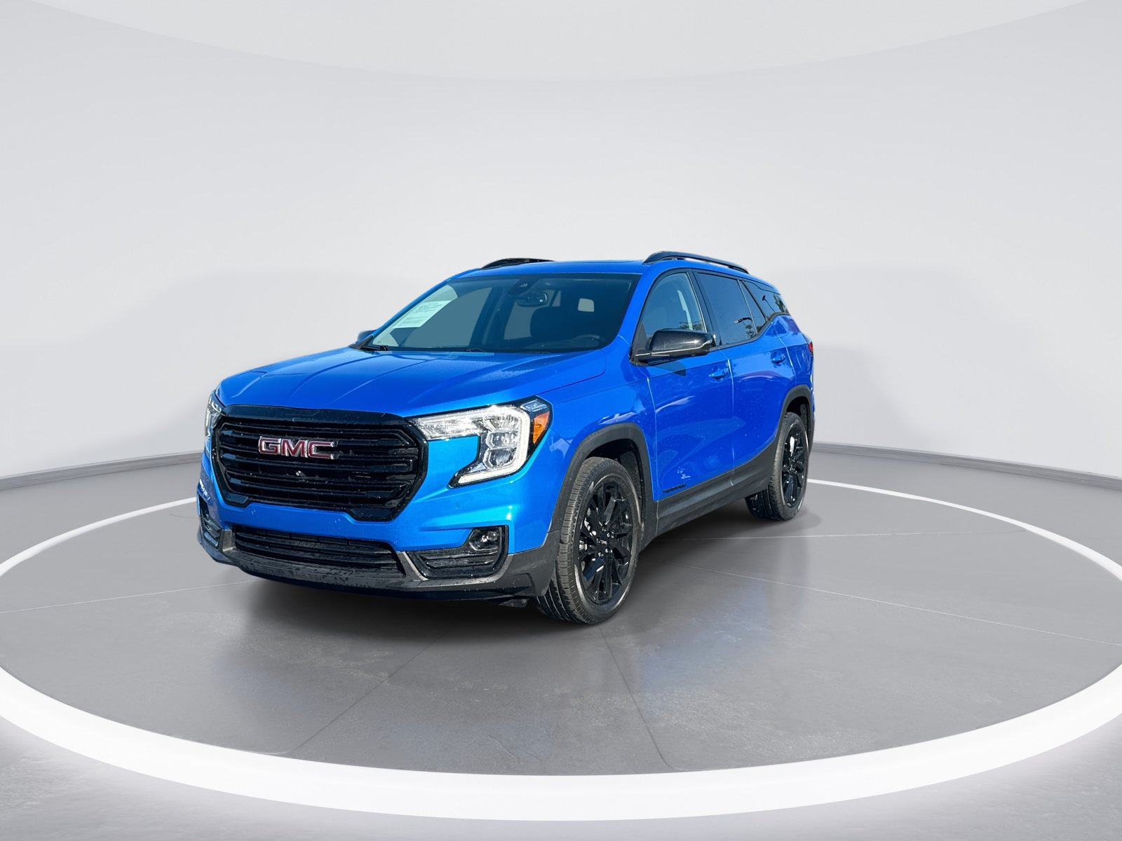 Used 2024 GMC Terrain SLT w/ Infotainment Package II FWD image 5