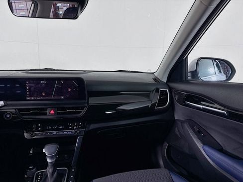 Used 2024 Kia Seltos S AWD/4WD image 23