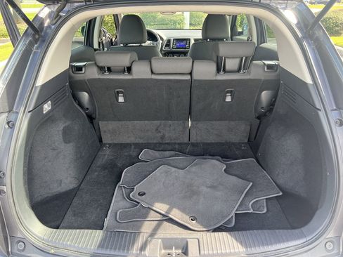 Used 2019 Honda HR-V LX image 29