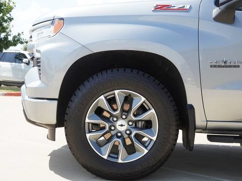 Used 2026 Chevrolet Silverado 1500 RST AWD/4WD image 5