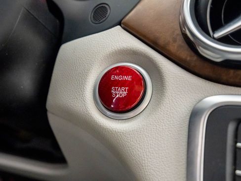 Used 2019 Mercedes-Benz GLA 250 4MATIC image 20