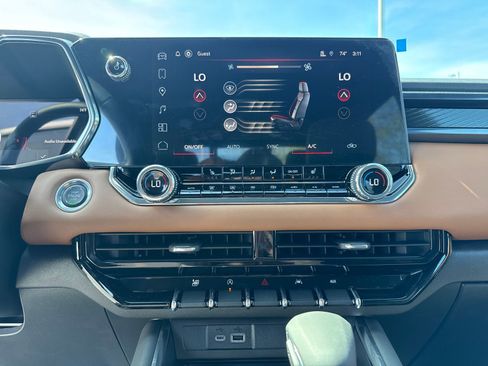 New 2026 GMC Canyon AT4 AWD/4WD image 27