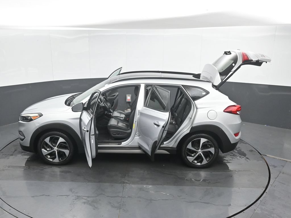 Used 2017 Hyundai Tucson Limited w/ Limited Ultimate Package 03 AWD/4WD image 52