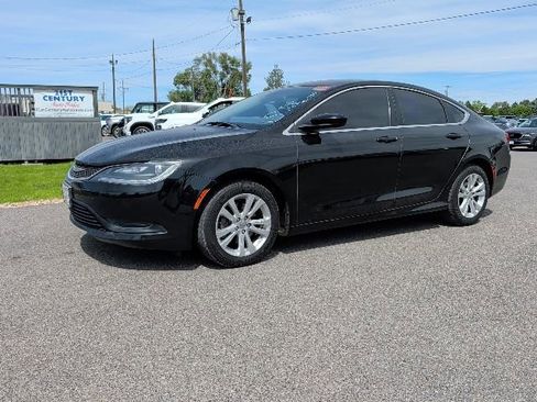 Used 2016 Chrysler 200 LX FWD image 1