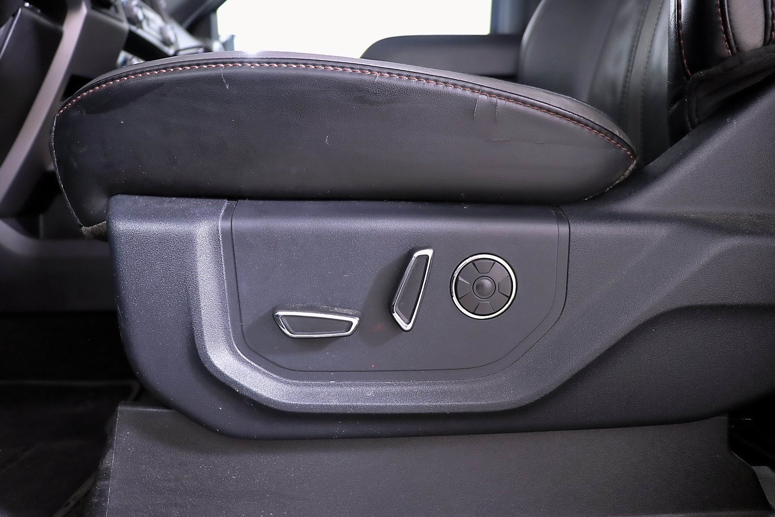 Used 2020 Ford F150 Platinum AWD/4WD image 21