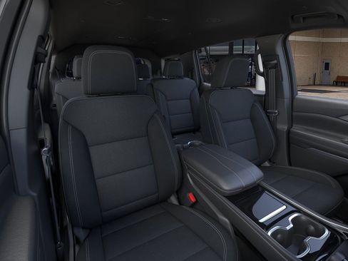 New 2026 Chevrolet Traverse LT image 16