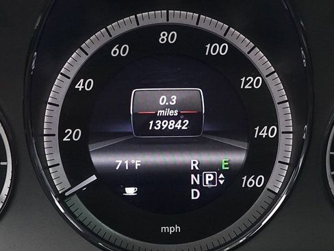 Used 2013 Mercedes-Benz E 350 4MATIC Sedan image 15