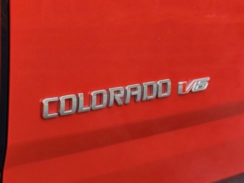 Used 2019 Chevrolet Colorado W/T w/ Custom Special Edition image 25