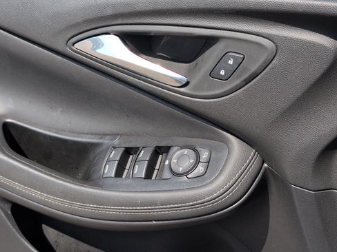 Used 2023 Buick Encore GX Preferred w/ Cold Weather Comfort Package FWD image 16