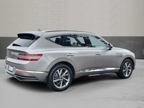 Certified 2026 Genesis GV80 2.5T Select AWD/4WD image 2