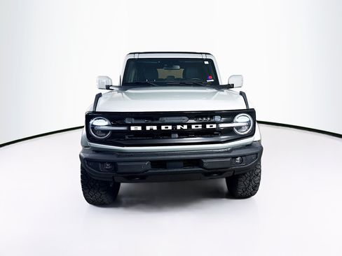 Used 2022 Ford Bronco Outer Banks AWD/4WD image 3