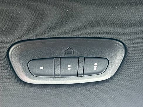 Used 2025 RAM 1500 Big Horn AWD/4WD image 32