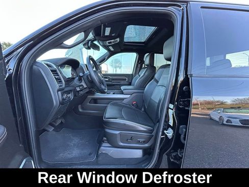 Used 2024 RAM 3500 Laramie w/ Night Edition image 17