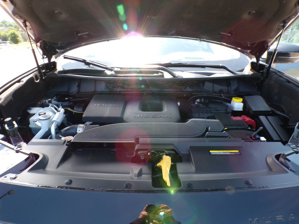 Used 2025 Nissan Murano Platinum w/ Cargo Package AWD/4WD image 32