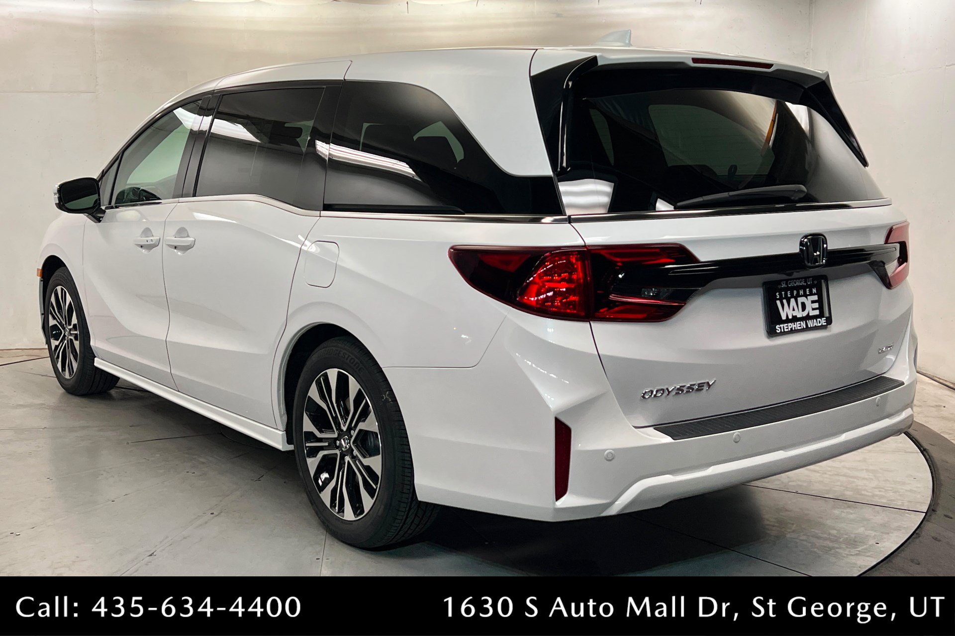 New 2026 Honda Odyssey Elite image 3