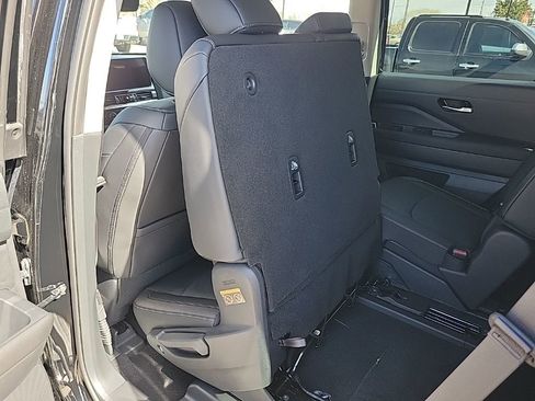 New 2026 Nissan Pathfinder SL image 37