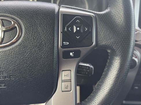 Used 2022 Toyota 4Runner Limited RWD image 21