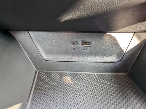 New 2026 Chevrolet Equinox LT image 36