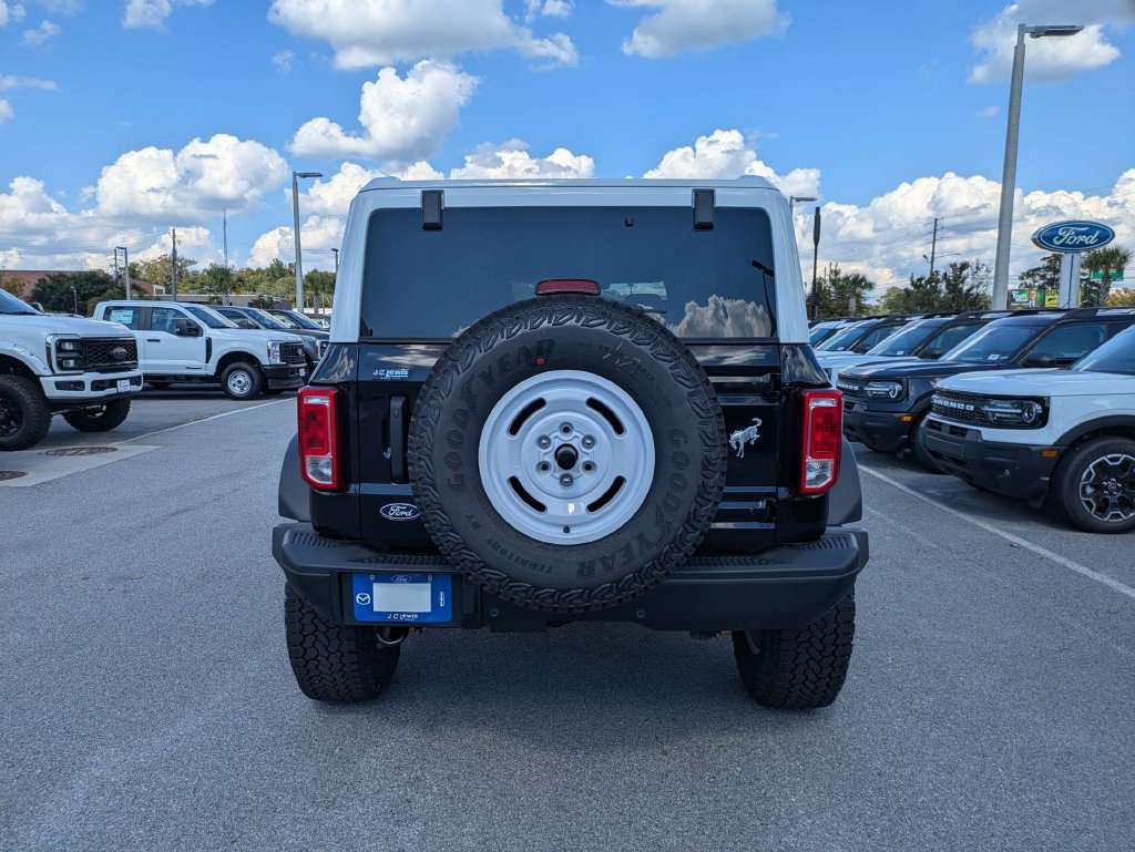 New 2026 Ford Bronco Heritage Edition AWD/4WD image 5