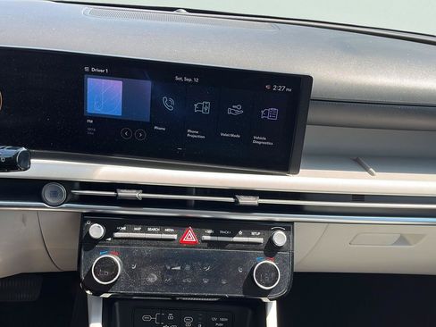 Used 2025 Hyundai Tucson SEL FWD image 18