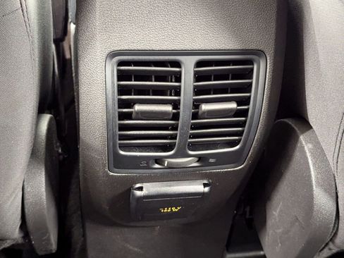 Used 2017 Ford C-MAX SE image 20