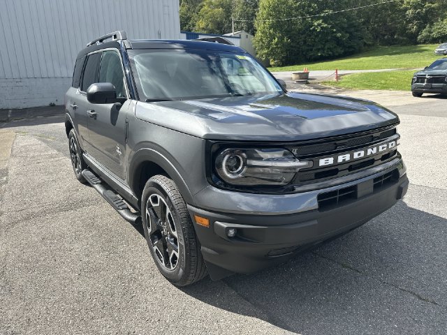 Used 2024 Ford Bronco Sport Outer Banks w/ Tech Package AWD/4WD image 12