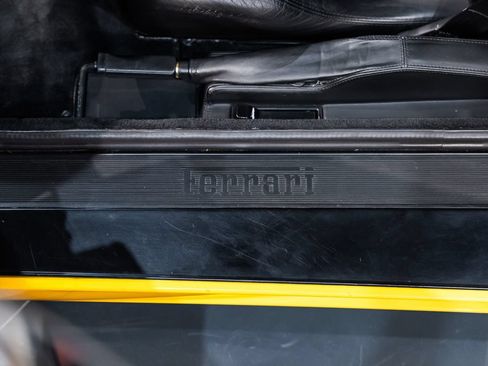 Used 1998 Ferrari F355 Berlinetta RWD image 28