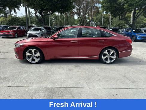 Used 2018 Honda Accord Touring image 14