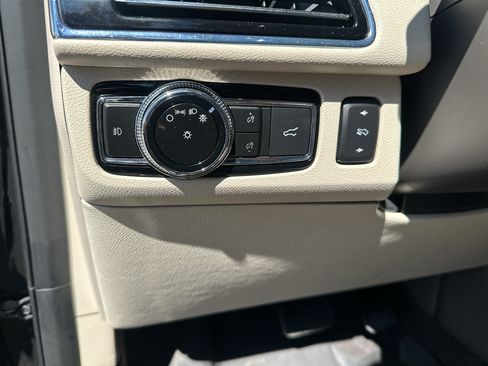 Used 2018 Lincoln Navigator L Reserve w/ Technology Package AWD/4WD image 22