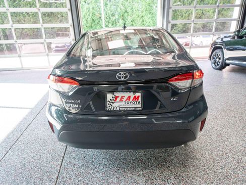 Used 2025 Toyota Corolla LE FWD image 3