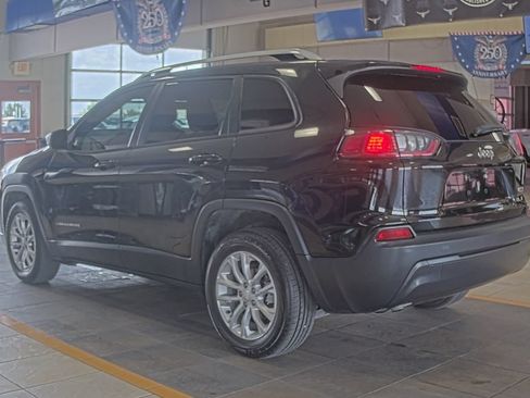 Used 2020 Jeep Cherokee Latitude FWD image 5