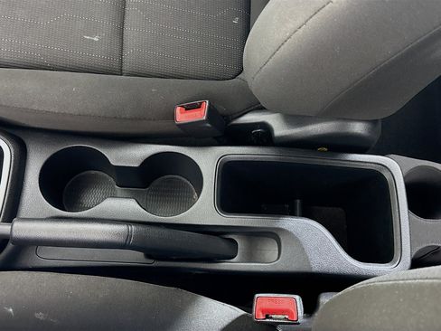 Used 2022 Hyundai Venue SE image 18