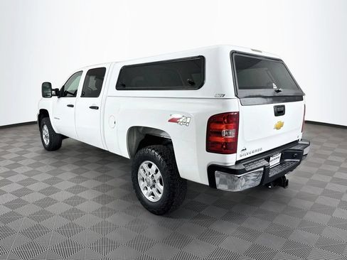 Used 2013 Chevrolet Silverado 2500 LT w/ Interior Plus Package AWD/4WD image 5