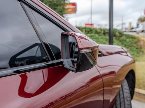 Used 2025 BMW iX xDrive50 image 30