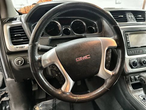 Used 2014 GMC Acadia SLT AWD/4WD image 16