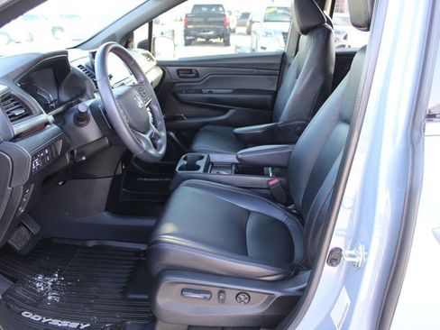 Used 2023 Honda Odyssey Sport image 16