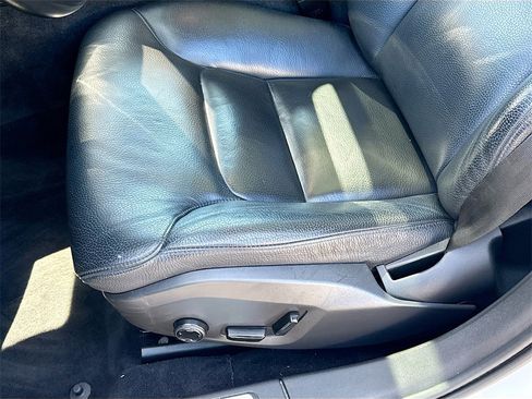 Used 2018 Volvo S90 T5 Momentum w/ Convenience Package image 21