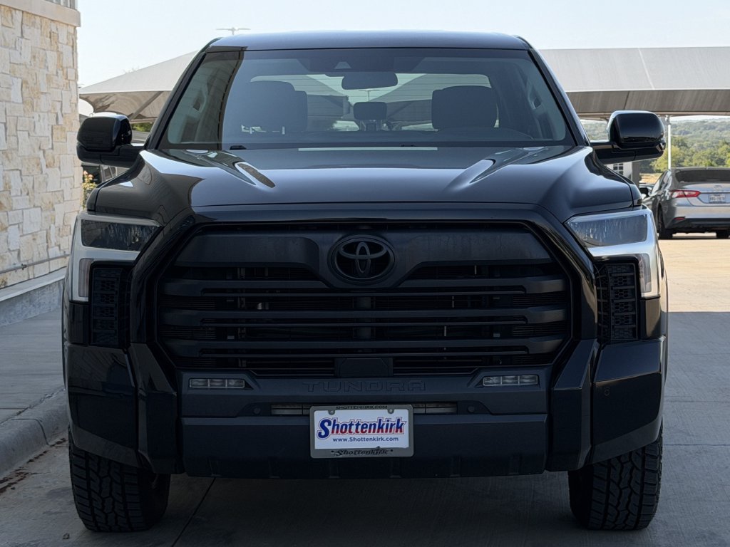 Used 2023 Toyota Tundra SR5 w/ SR5 Convenience Package AWD/4WD image 7