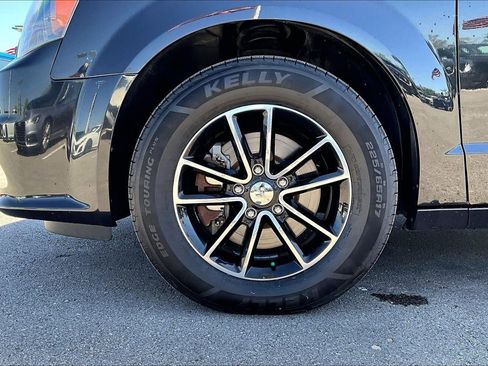 Used 2017 Dodge Grand Caravan SE FWD image 7