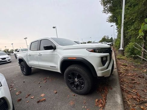 Used 2024 GMC Canyon Elevation w/ Convenience Package RWD image 5