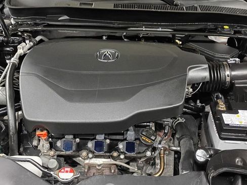 Used 2017 Acura TLX V6 image 8