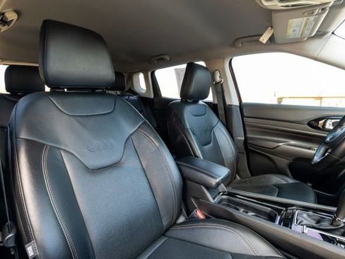 Used 2022 Jeep Compass Limited image 24