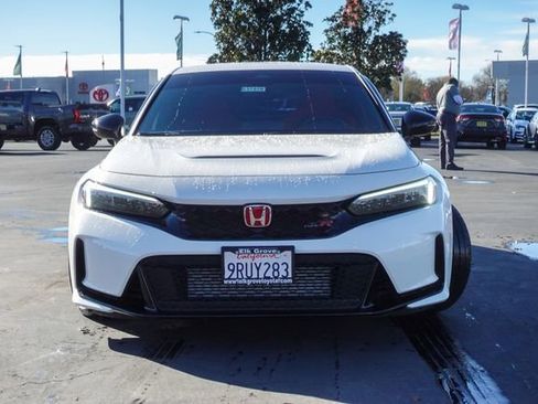Used 2024 Honda Civic Type R image 3
