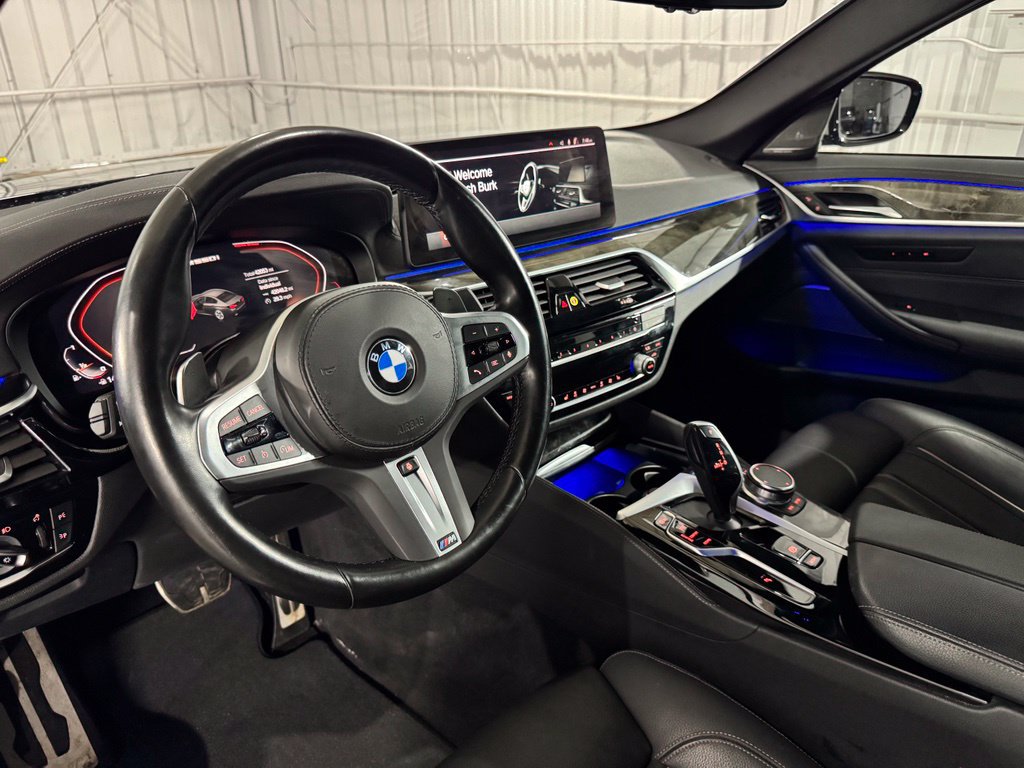 Used 2023 BMW M550i xDrive AWD/4WD image 25