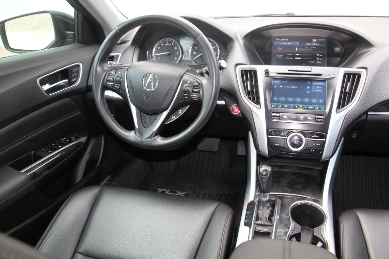 Used 2020 Acura TLX FWD image 9