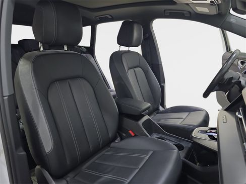 Certified 2023 Audi Q4 e-tron Prestige w/ Black Optic Package image 12