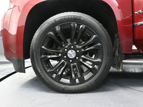 Used 2016 GMC Yukon XL SLT w/ Premium Edition image 18